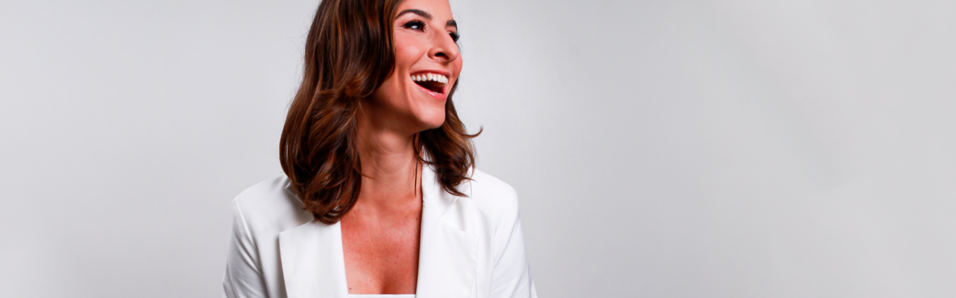 Foto mariana trizolio sorrindo